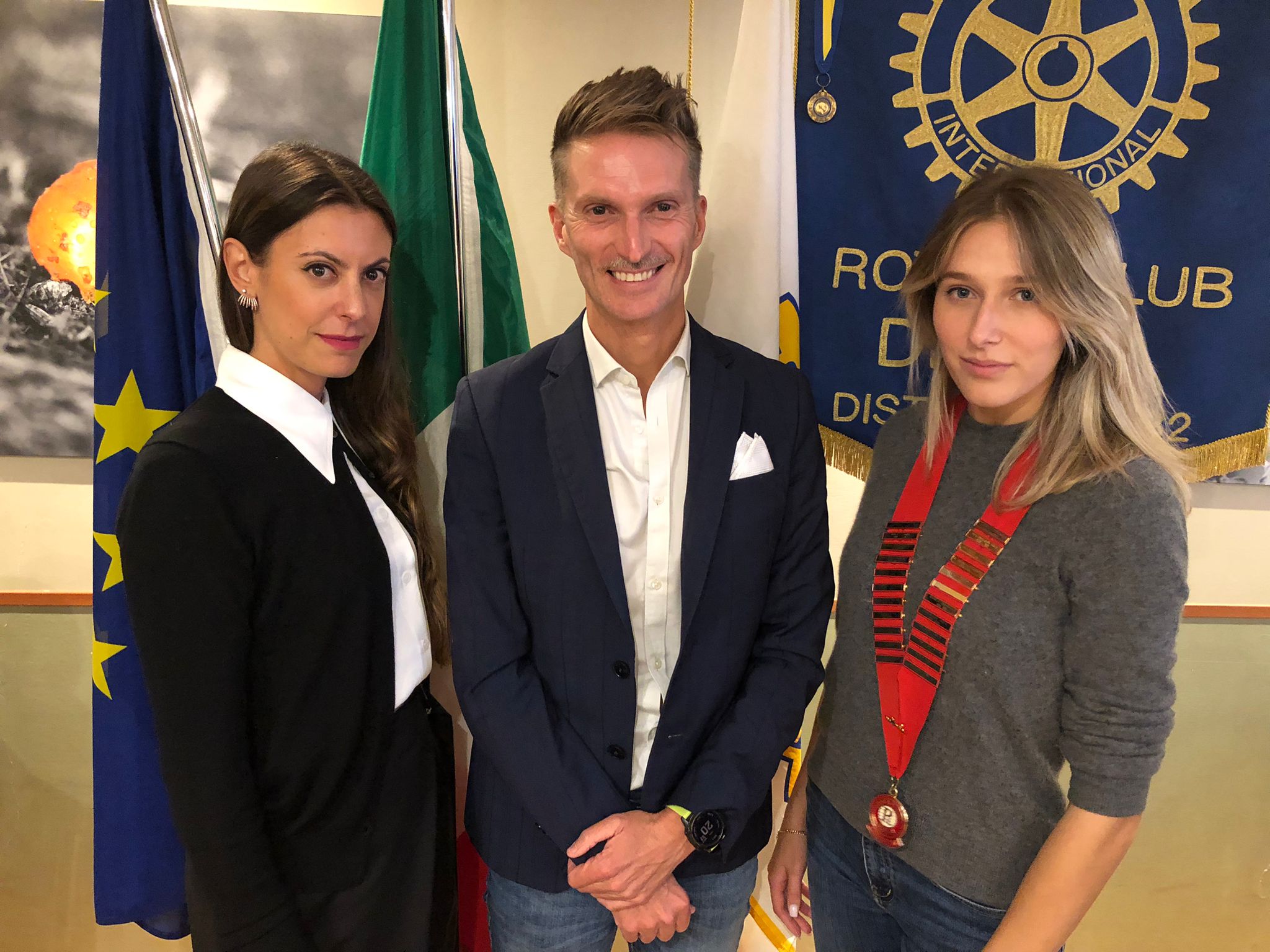 Al momento stai visualizzando Il Rotary Club Alba ospita la relazione dell’imprenditore Giorgio Proglio sull’app tabUi